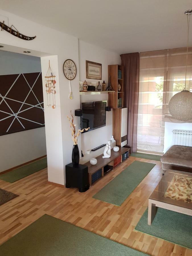 A&T Apartment Zapresic Exterior photo