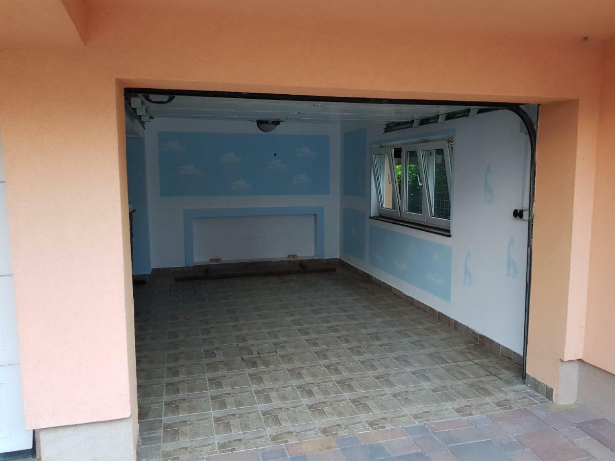 A&T Apartment Zapresic Exterior photo